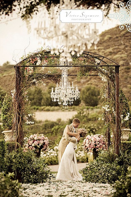 For a vintage wedding look here and for my one day dream country wedding 