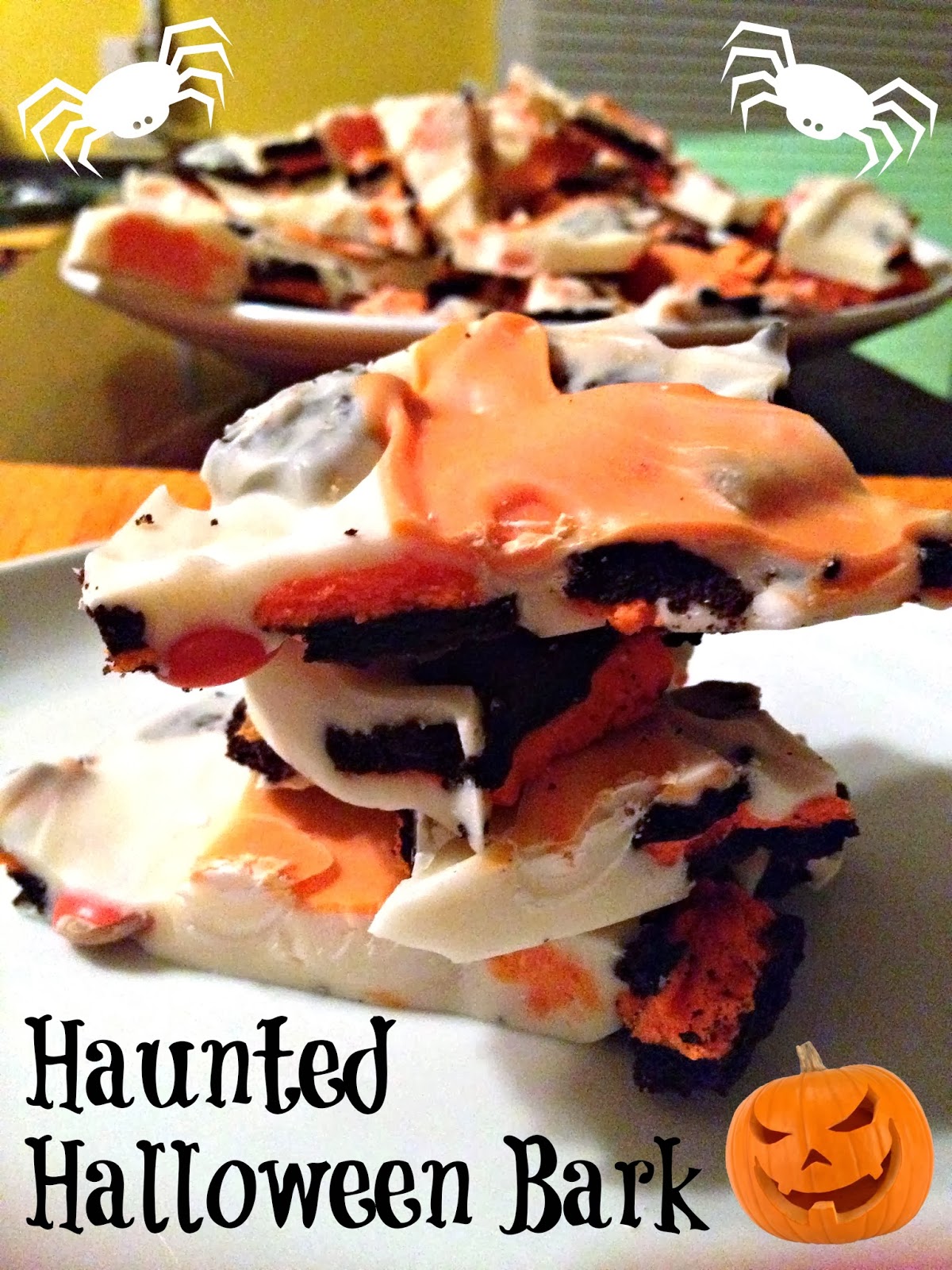 Recipe: Haunted Halloween Bark! | The Food Hussy!
