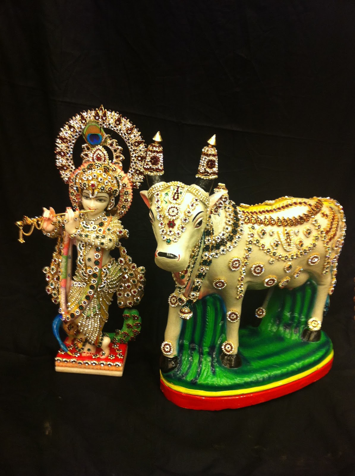 SHRINGAR COSTUMES LORD KRISHNA IDOL /KRISHNA IDOL /DECORATED KRISHNA