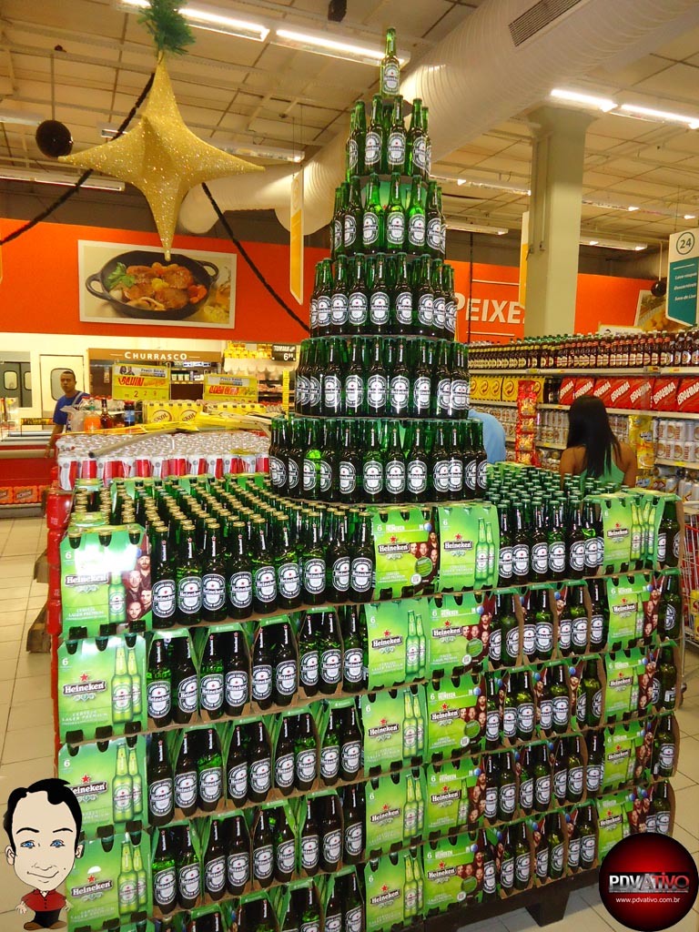 PDV Ativo: Árvore de Natal Heineken