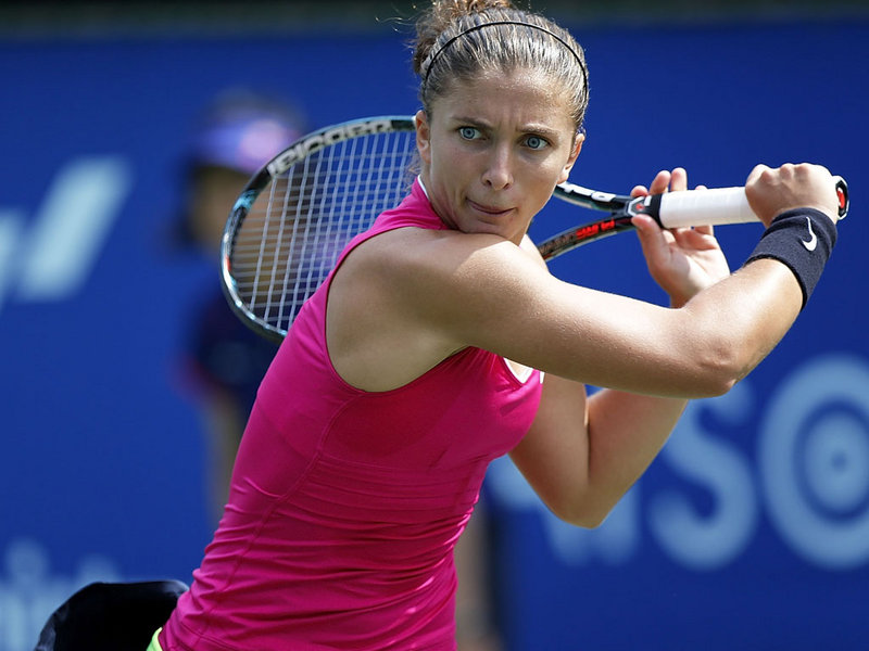 Long Tennis: Sara errani tennis