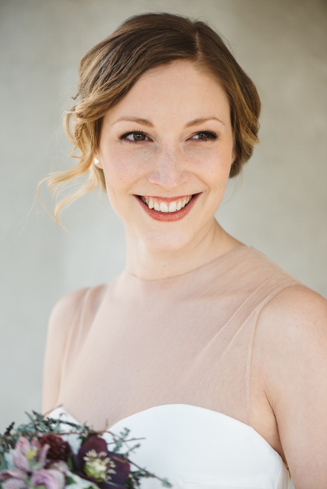 The Redhead Wird Zur Haargartnerin