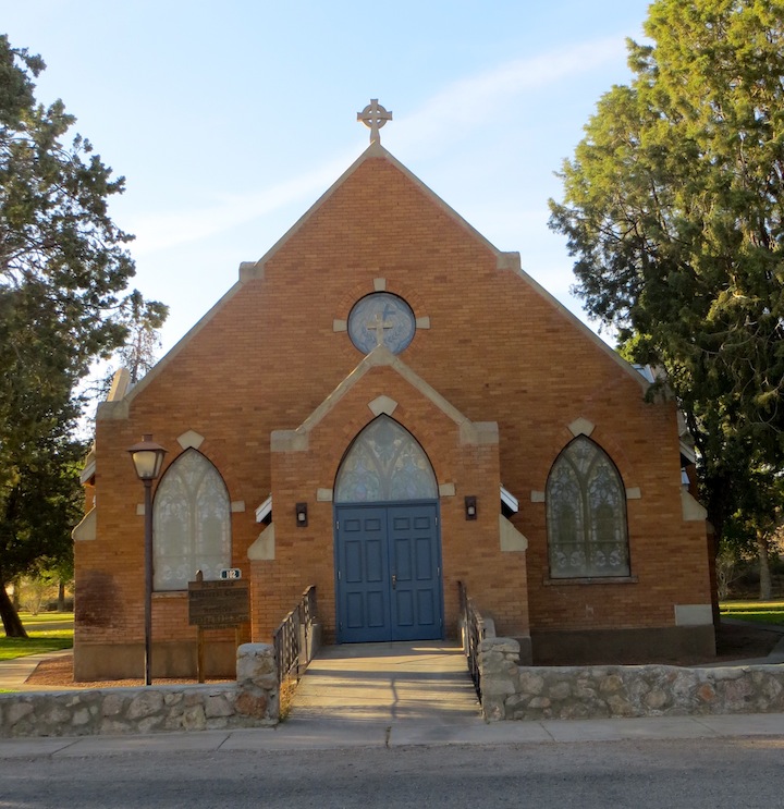 Traveling Roadmantics Las Cruces New Mexico and St. James Episcopal