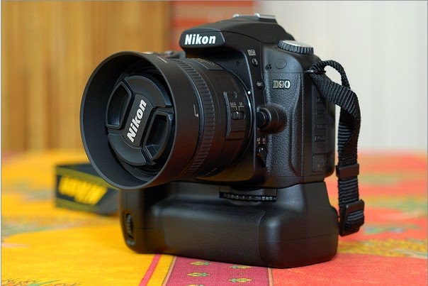 NIKON D90 +  Moteur MB-D80