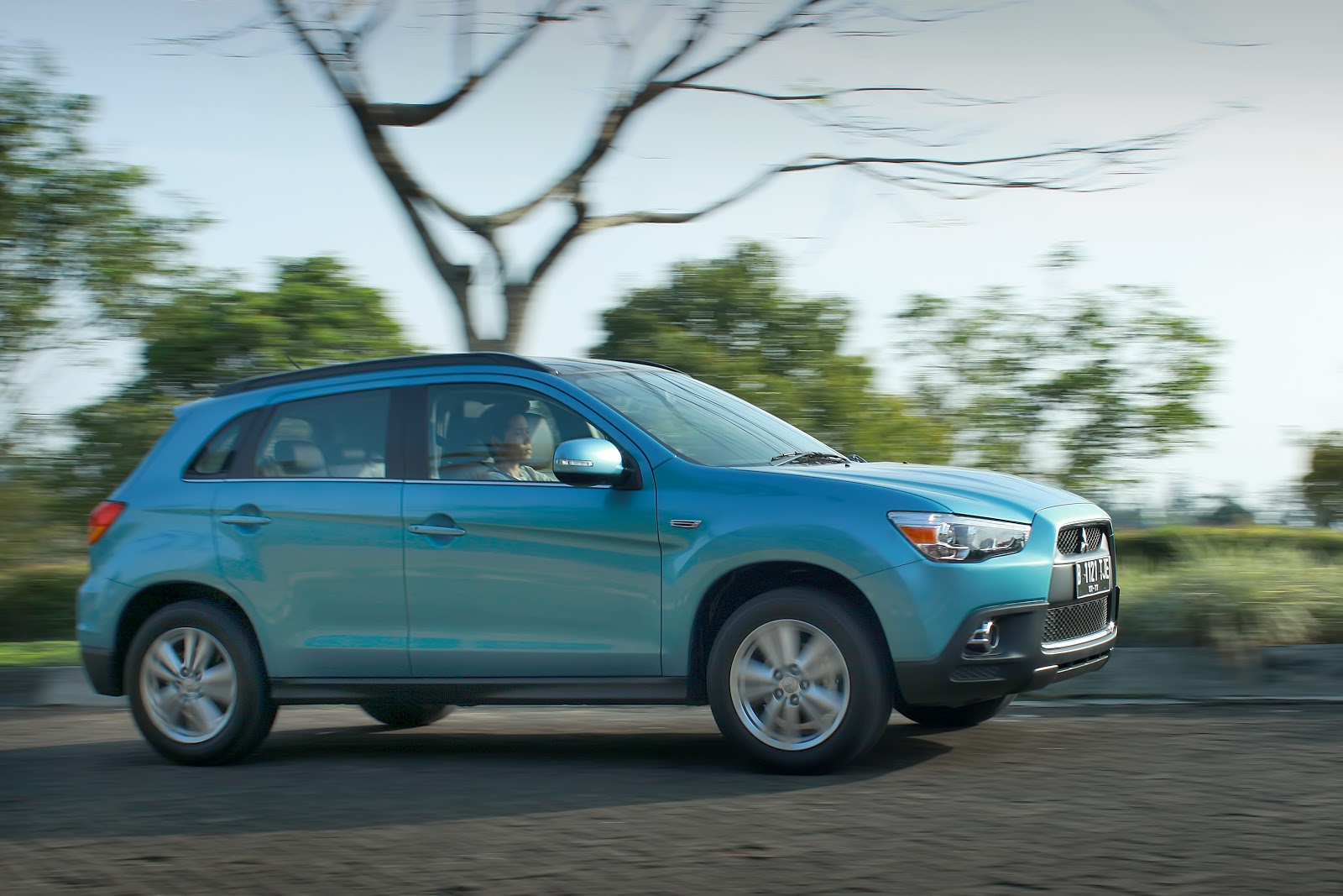 Formula 1 First Test MITSUBISHI OUTLANDER SPORT 2012