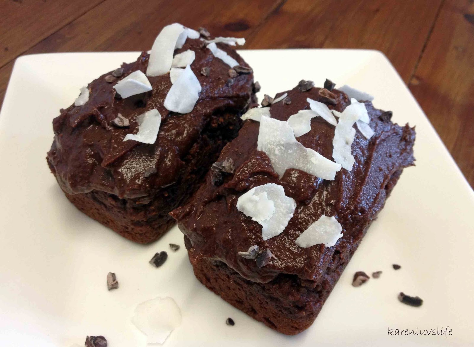 High protein chocolate mini cakes with special icing KARENLUVSLIFE