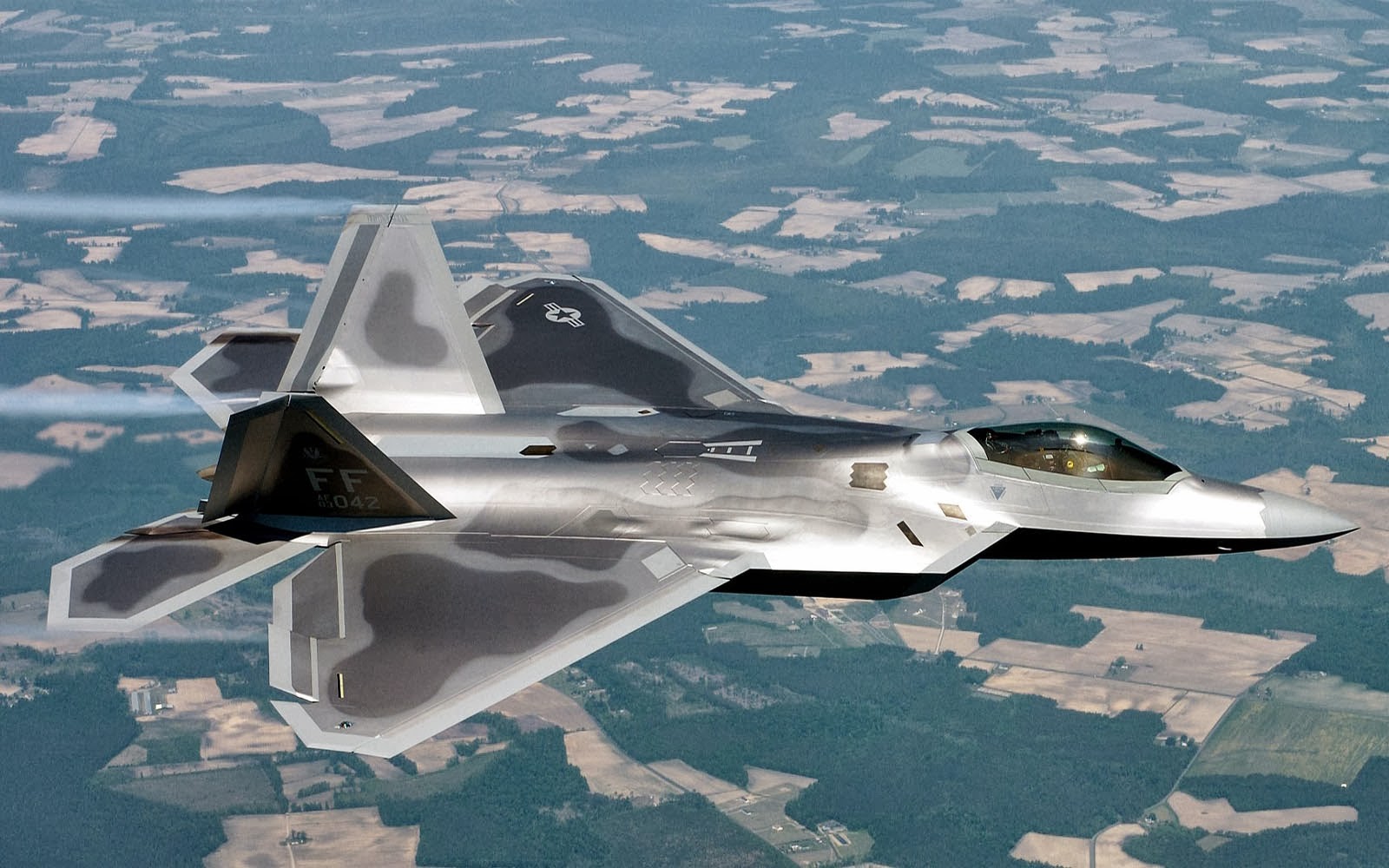 wallpapers: Lockheed Martin F-22 Raptor Wallpapers