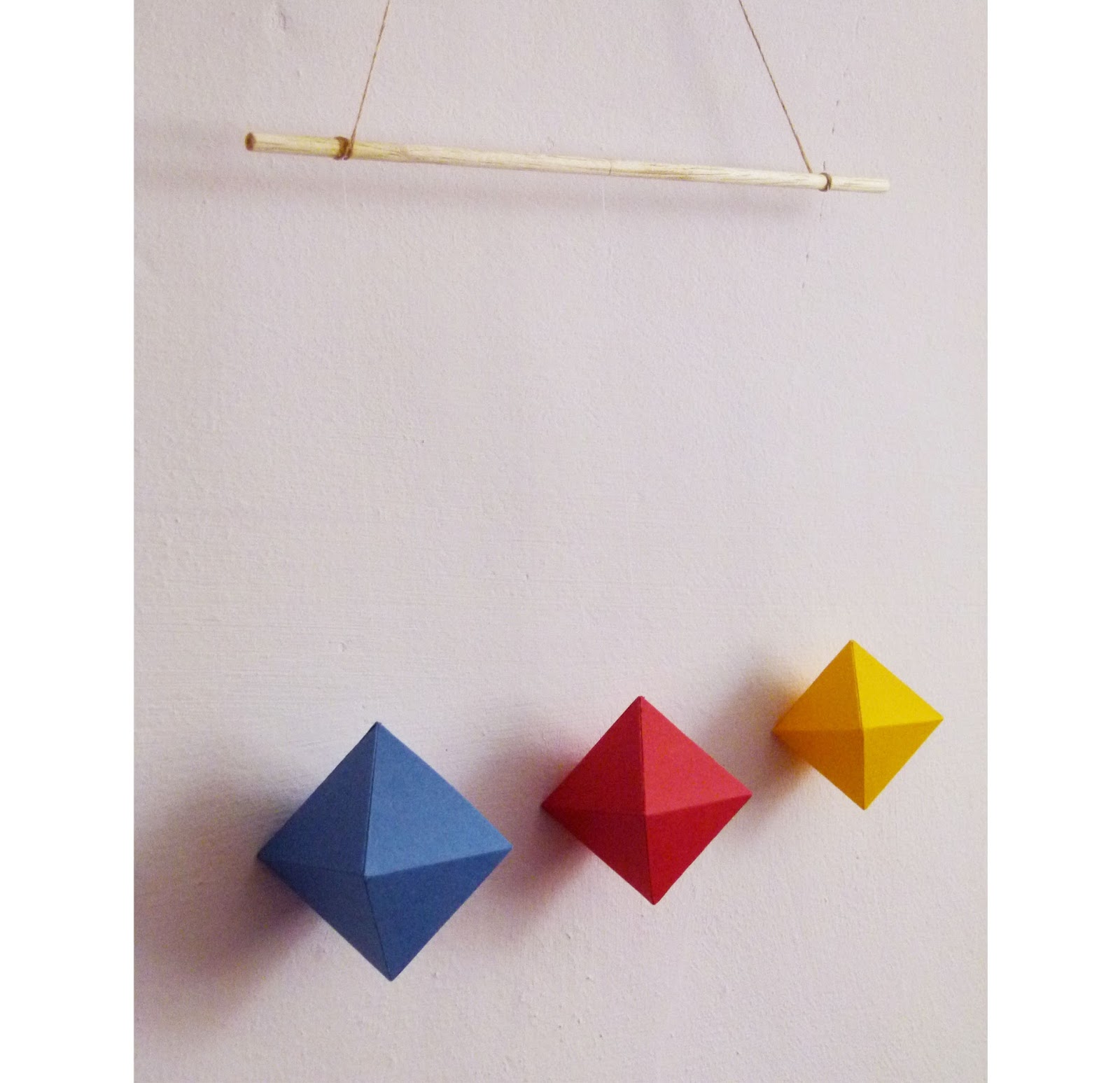 DIY Montessori Les mobiles