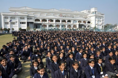 sekolah terbesar di dunia
