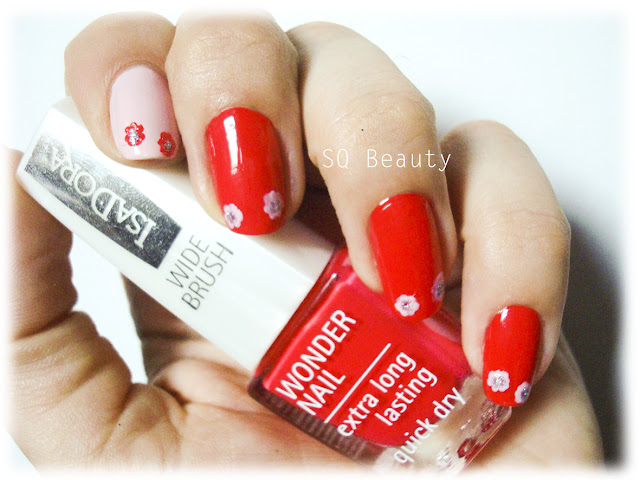 Nail Friday Rojo y flores manicura red and flowers manicure Silvia Quiros SQ Beauty Nail Friday Rojo y flores manicura red and flowers manicure Silvia Quiros SQ Beauty