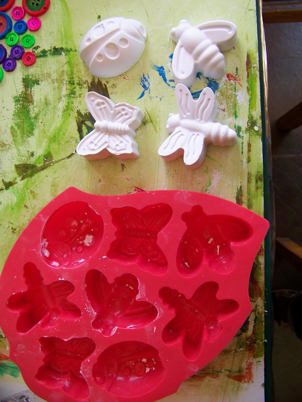 A Pretty Talent Blog Casting Plaster of Paris in Various Molds