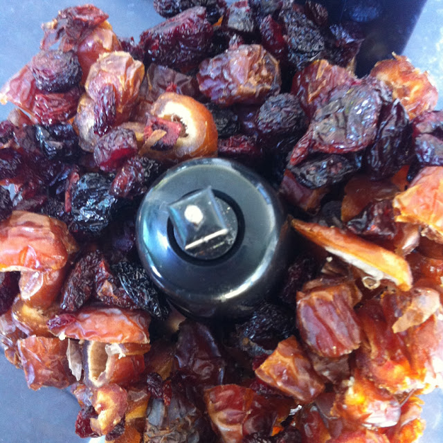 A Simply Raw Life RAW HOME MADE ENERGY BARS