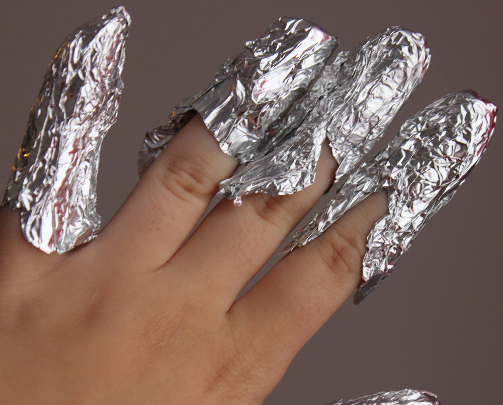 Foil Your Nails Perfectly! 