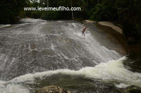 paraty - cachoeira do tobogã - RJ www.leveimeufilho.com