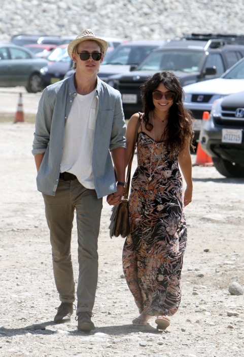 Austin Butler Profile-... Evan Rachel Wood