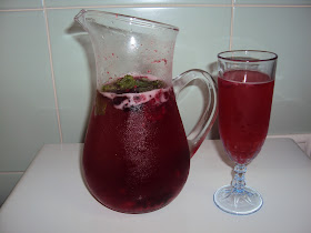 Sangria de Espumante com Frutos Vermelhos