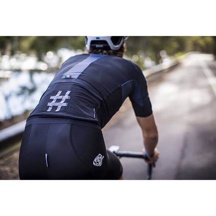 attaquer race jersey