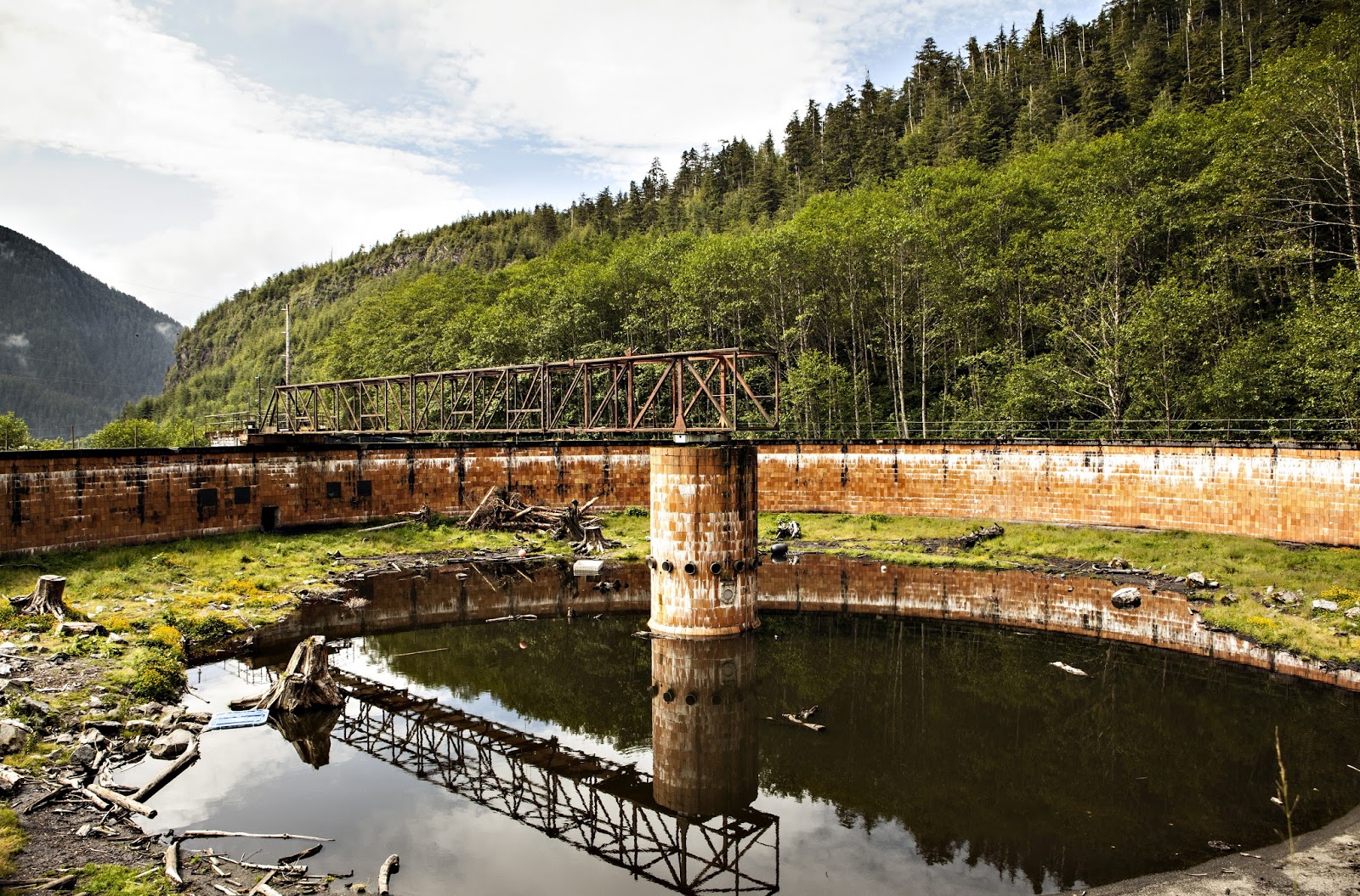 InLight Images The Fortress of the bear.