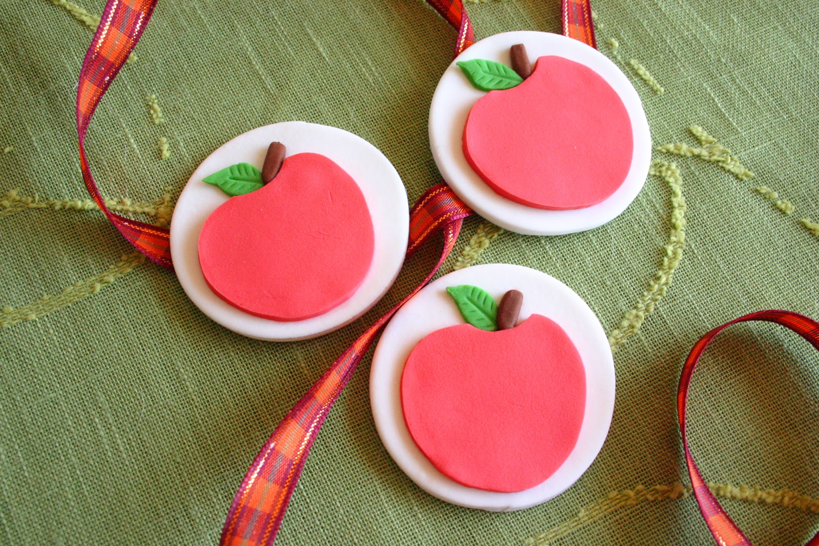 Red Apple Decorations For The Kitchen Ebbay Us