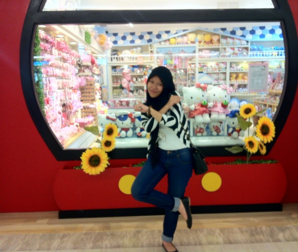 Fancy Vanilla Black And White Day