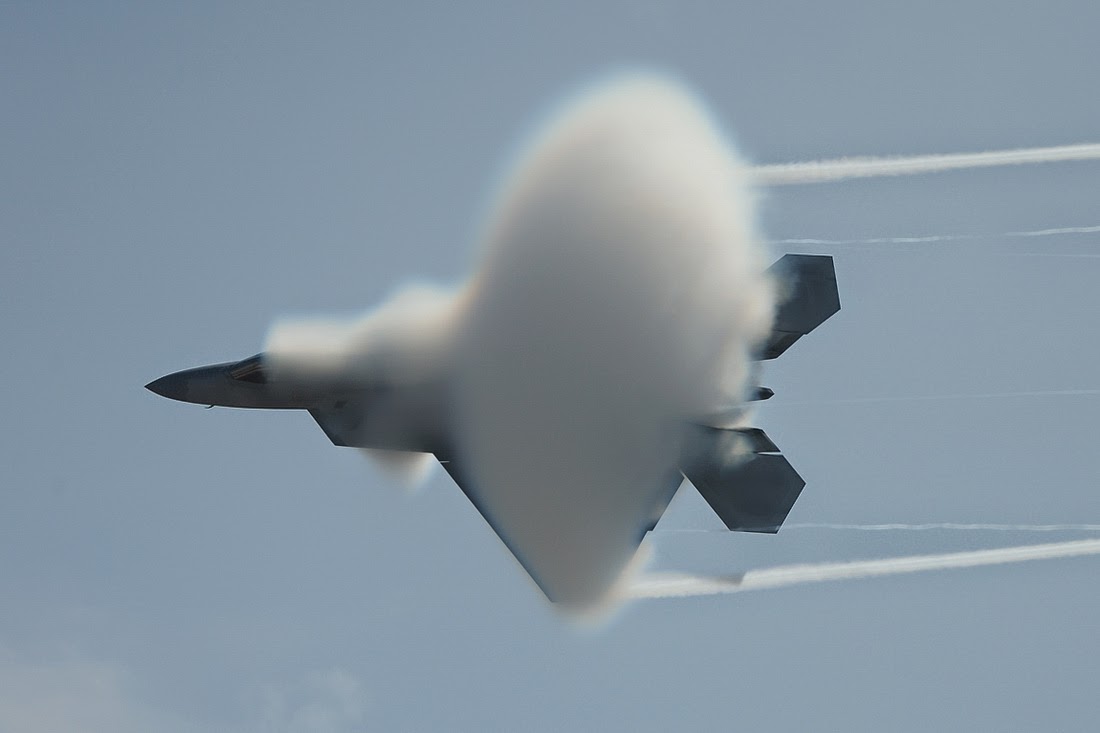 F-22A-sound-barrier1.jpg