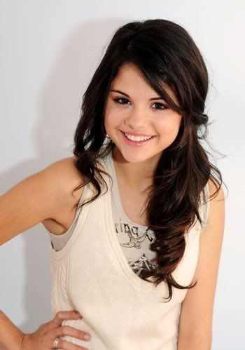 selena gomez short hair straight hair. selena gomez short hair