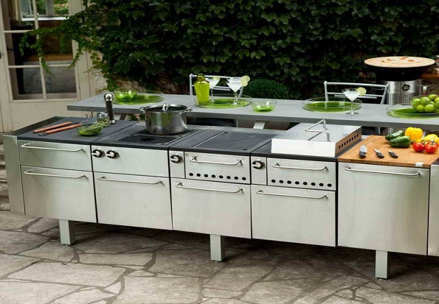 Modular Outdoor Kitchen