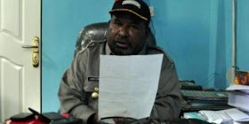  Gubernur Papua, Lukas Enembe - antarafoto