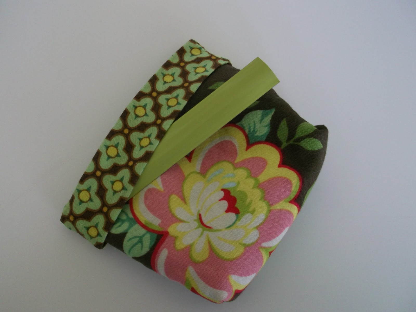 ASG in the SLC Lined Snap Tape Purse Tutorial