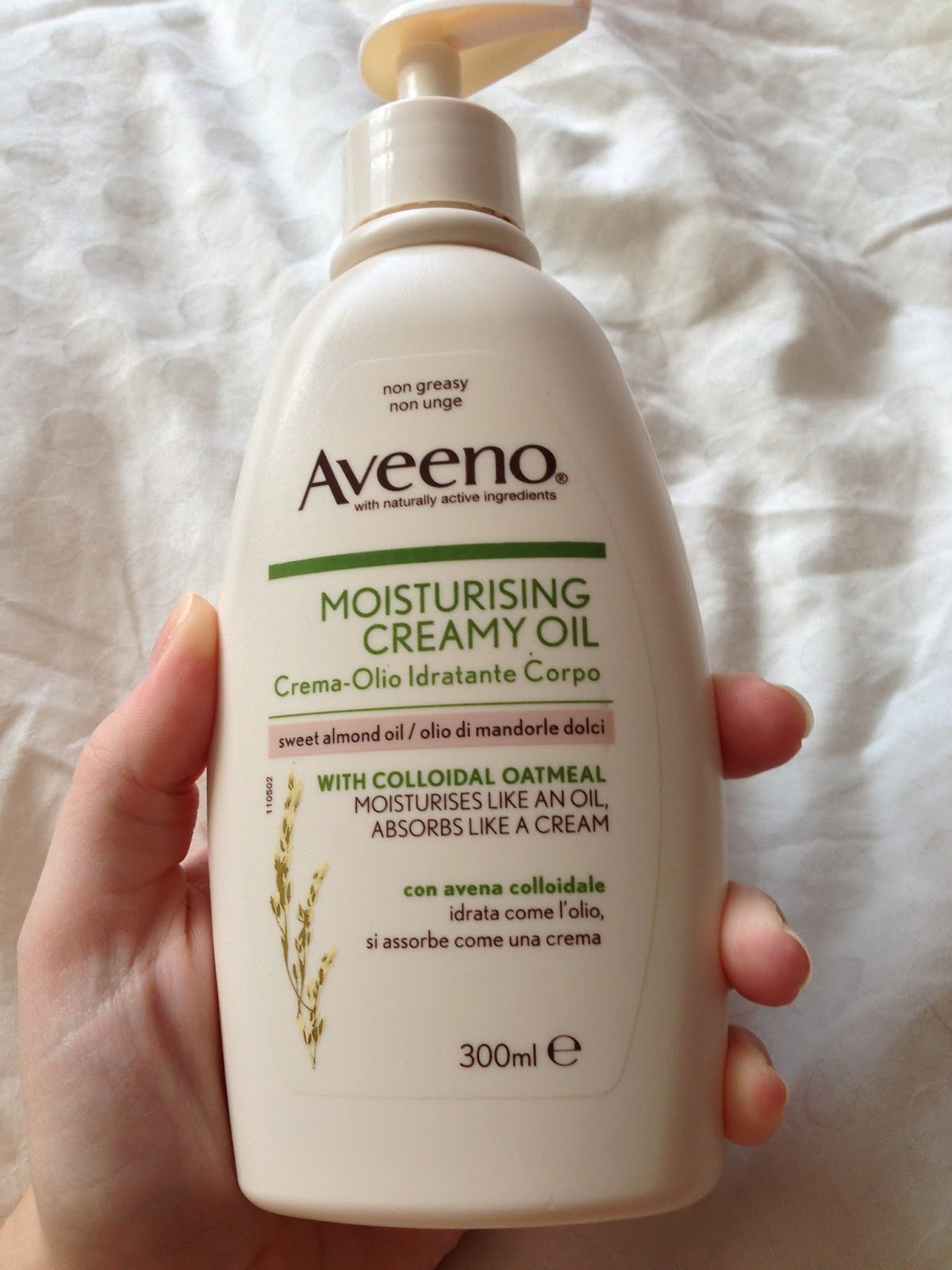Aveeno Moisturising Creamy Oil I Am Fabulicious
