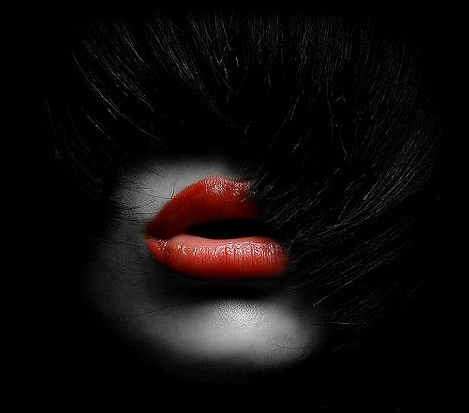 Vampire Girl/Liam Payne/Harry Styles/ - Página 4 Beso+de+sangre