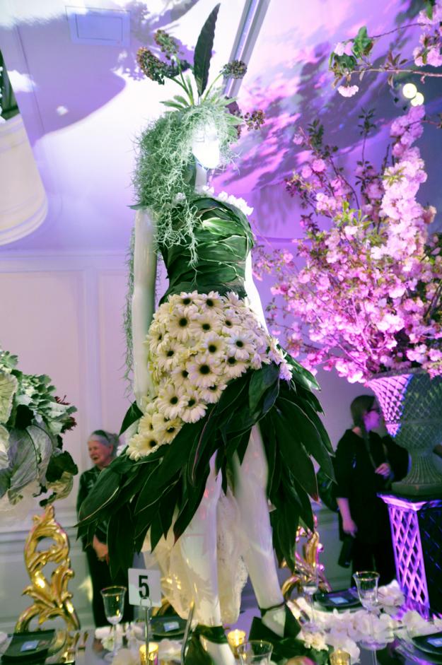 Discover Lifestyle New York Flower Show 2012 Fashion Inspired Decoration