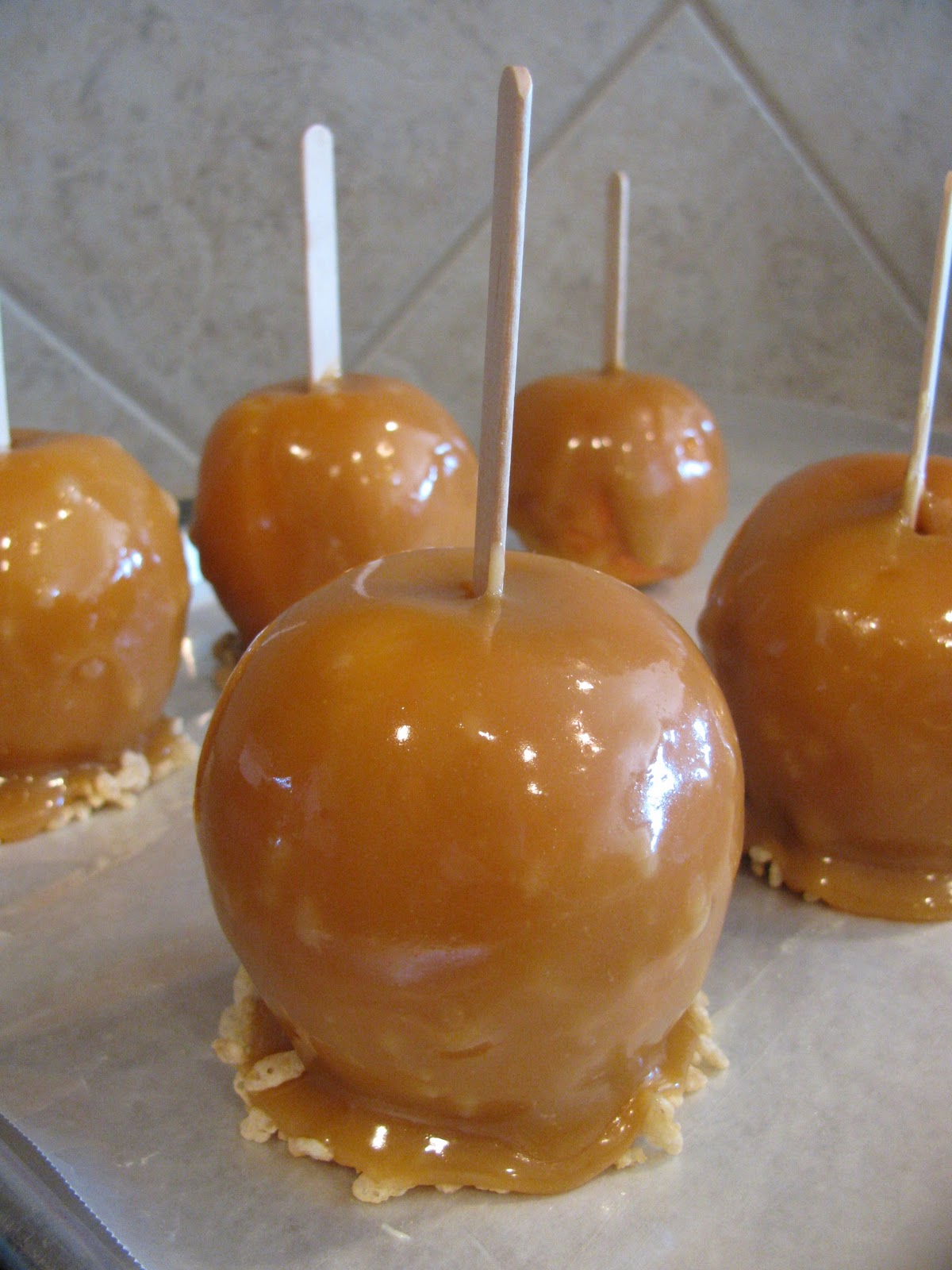 Caramel (and caramel apples)
