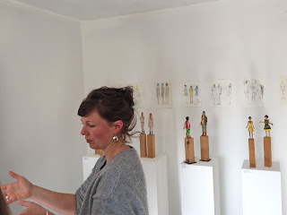 Die Bildhauerin Katharina Ranftl in ihrem Atelier 