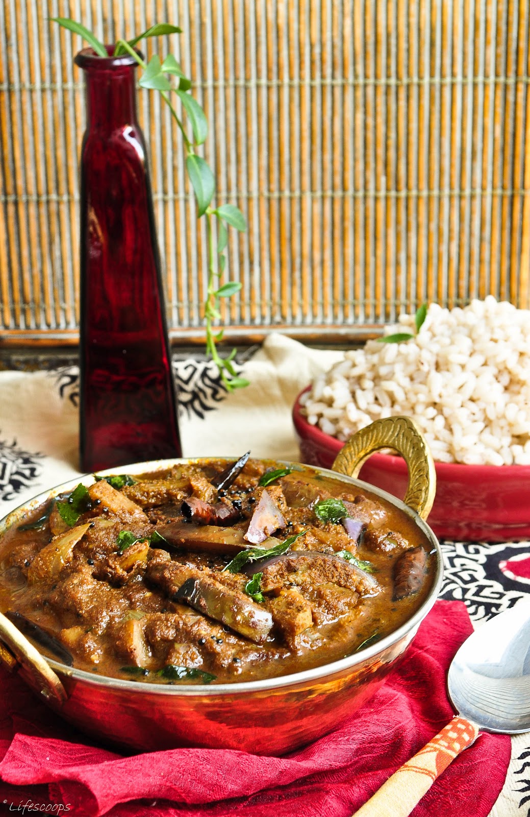 Life Scoops Vazhuthanenga Theeyal (Eggplant in spicy roasted coconut