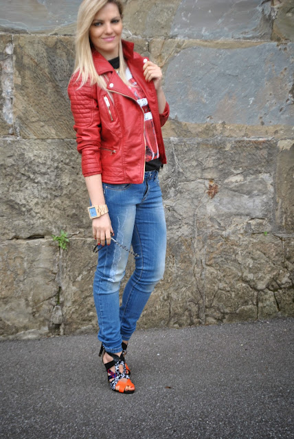 come abbinare la giacca biker outfit chiodo in ecopelle rosso come abbinare il chiodo rosso abbinamenti chiodo rosso come abbinare la giacca biker in ecopelle mariafelicia magno fashion blogger colorblock by felym outfit maggio 2015 outfit primaverili outfit casual donna outfit rock donna abbinamenti giacca biker in ecopelle come abbinare la giacca rossa outfit rosso abbinamenti rosso come abbinare il rosso fashion blog italiani fashion blogger italiane milano blogger italiane di moda blog di moda italiani how to wear rred red outfit red biker leather jacket spring outfit spring casual outfit for girl fashion bloggers italy girl blonde hair blonde gilr blondie 