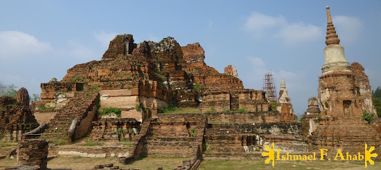 The remains of Wat Mahathat's main prang in Ayutthaya Historical Park
