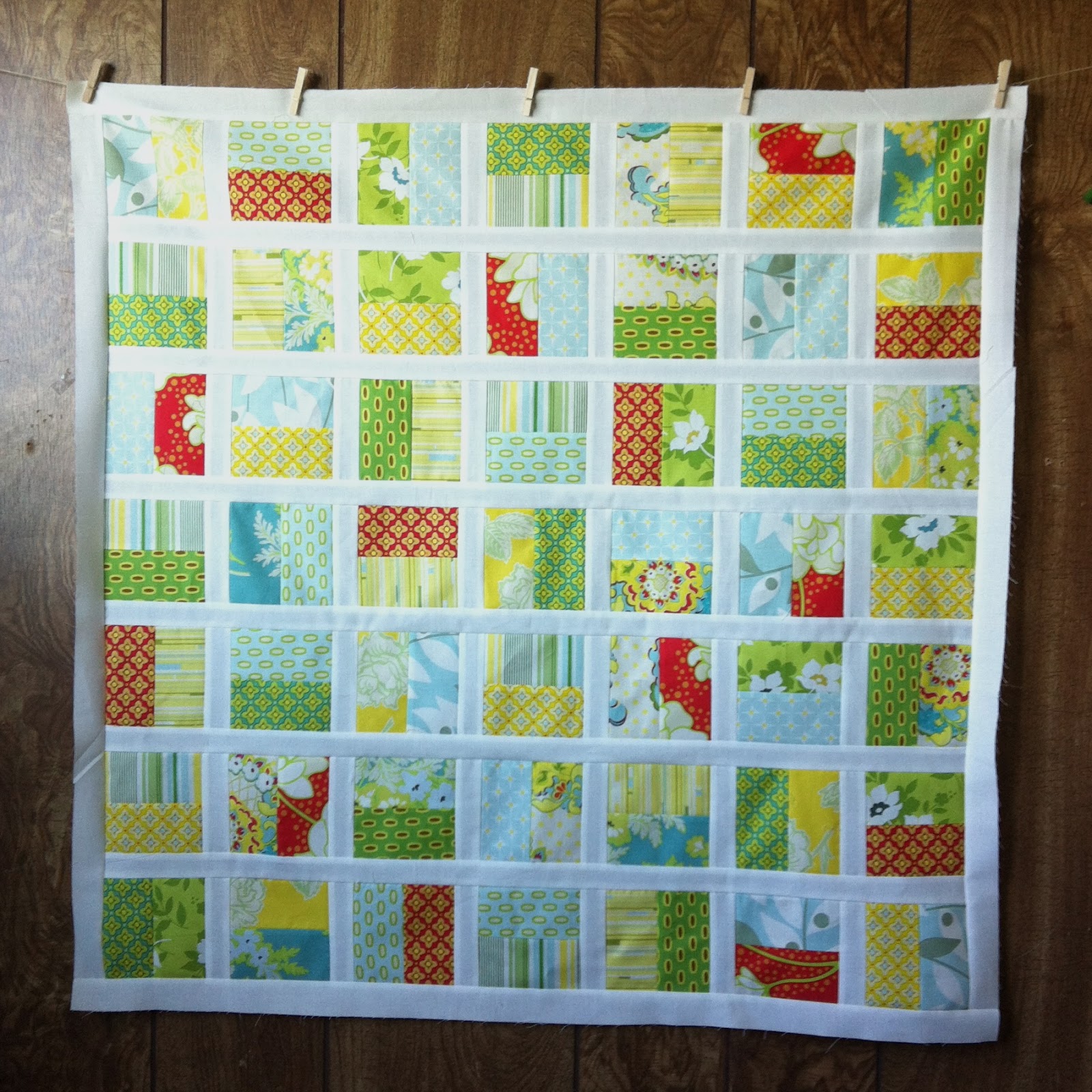 Frozen Knickers DIY halfsquare quilt
