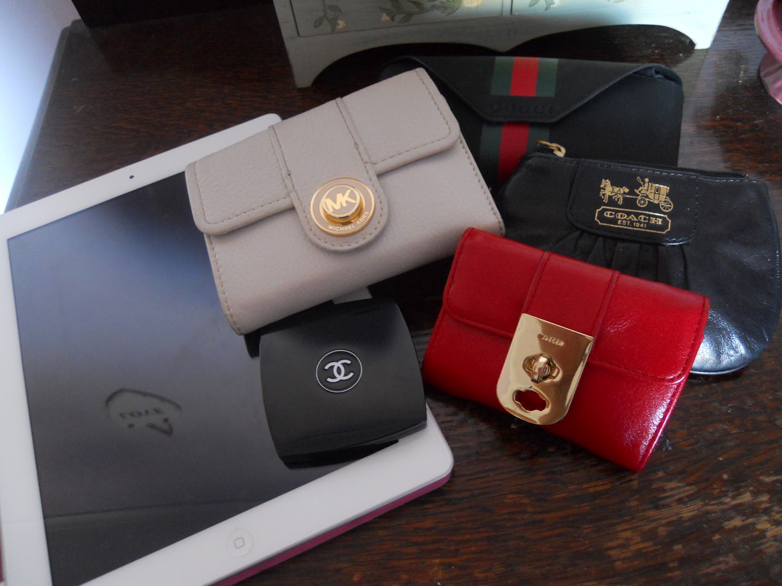 michael kors wallet 2012