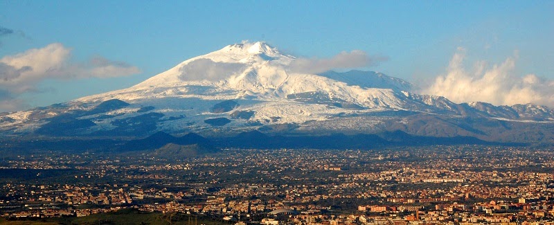 Etna,+Catania,+Sicily,+Italy+-+Top+10+Stunning+Volcanoes+Around+the+World.jpg