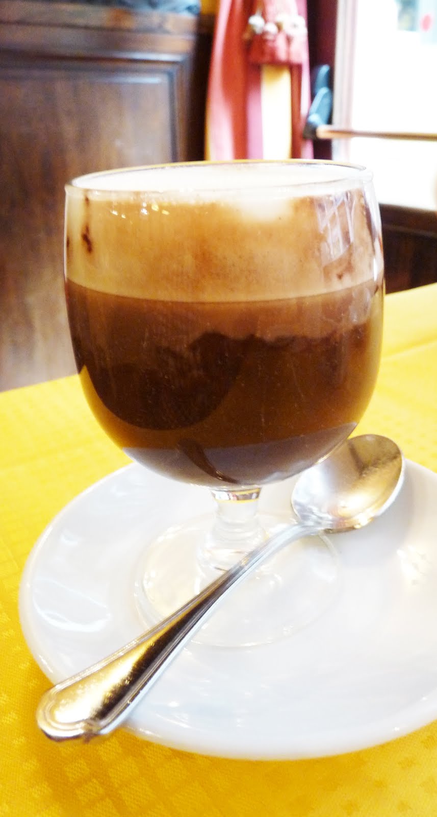Bicerin chocolat chaud au café - Recette italienne - Un déjeuner de soleil