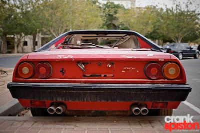 Ferrai Mondial Abandonada