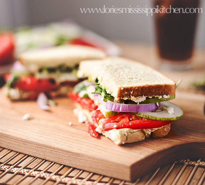 Copycat Panera Bread Mediterranean Veggie Sandwich