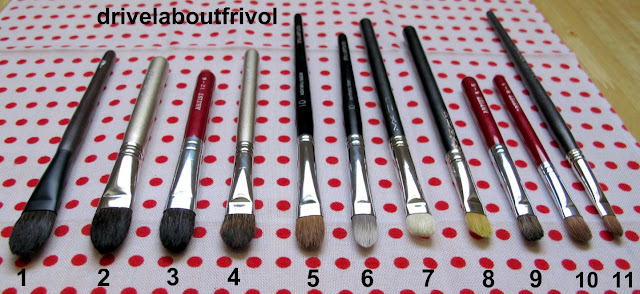 brush comparison Hakuhodo Kokutan MLL, K021, B127BkSl, Chikuhodo Artist 12-6, 6-6, 8-1, Shu Uemura Natural 10, Synthetic 10 ,Louise Young LY09 MAC 239, MAC 242