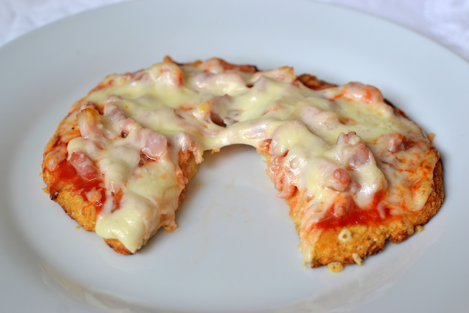 Palavras que enchem a barriga Pizza paleo com base de couveflor