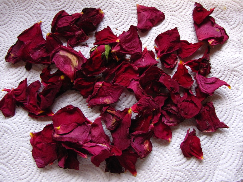 Roses and Potpourri Natural Suburbia