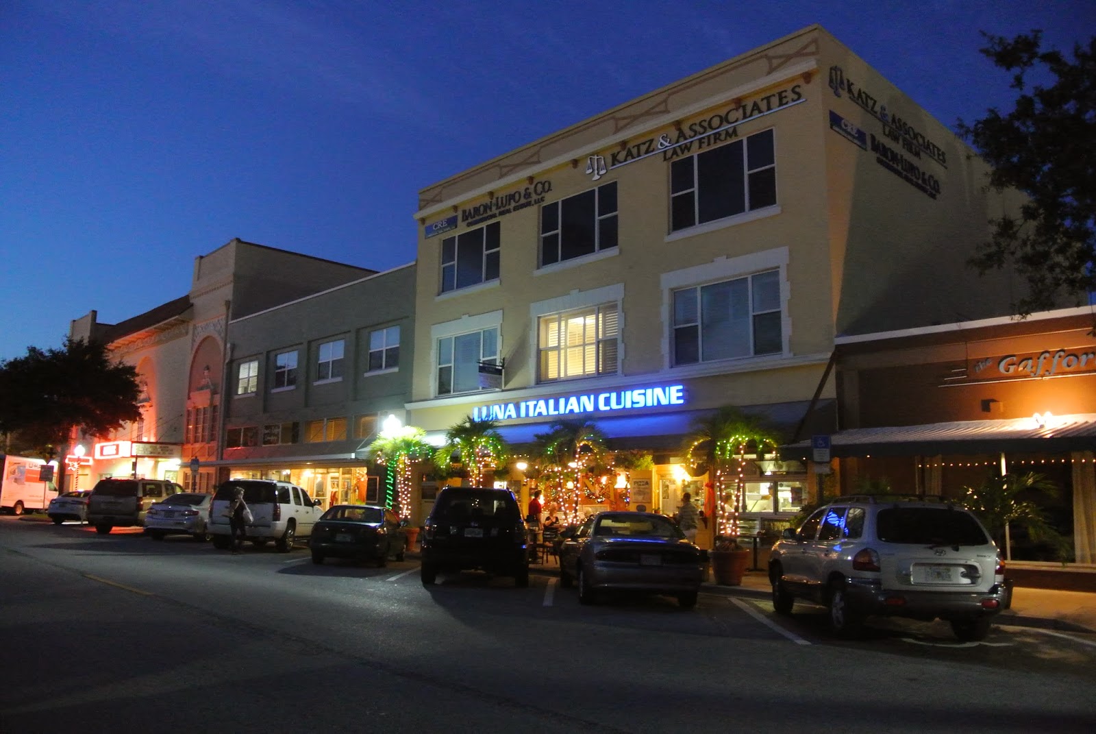 The Treasure Coast Observer PHOTOGRAPHED Historic Downtown Stuart
