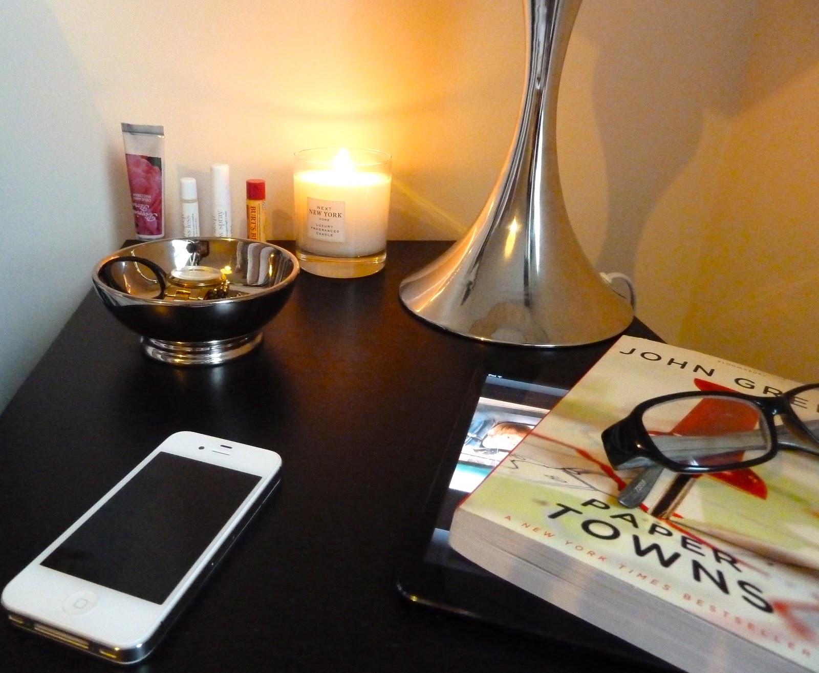 Magic's in the Make Up What's on my bedside table