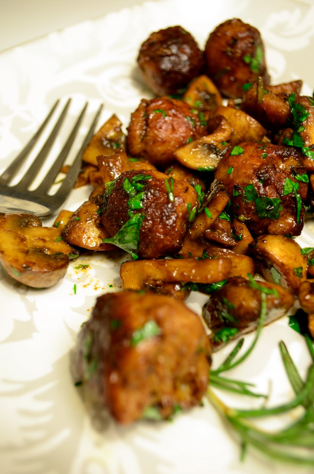 iron stef: sausage & mushrooms & a giveaway
