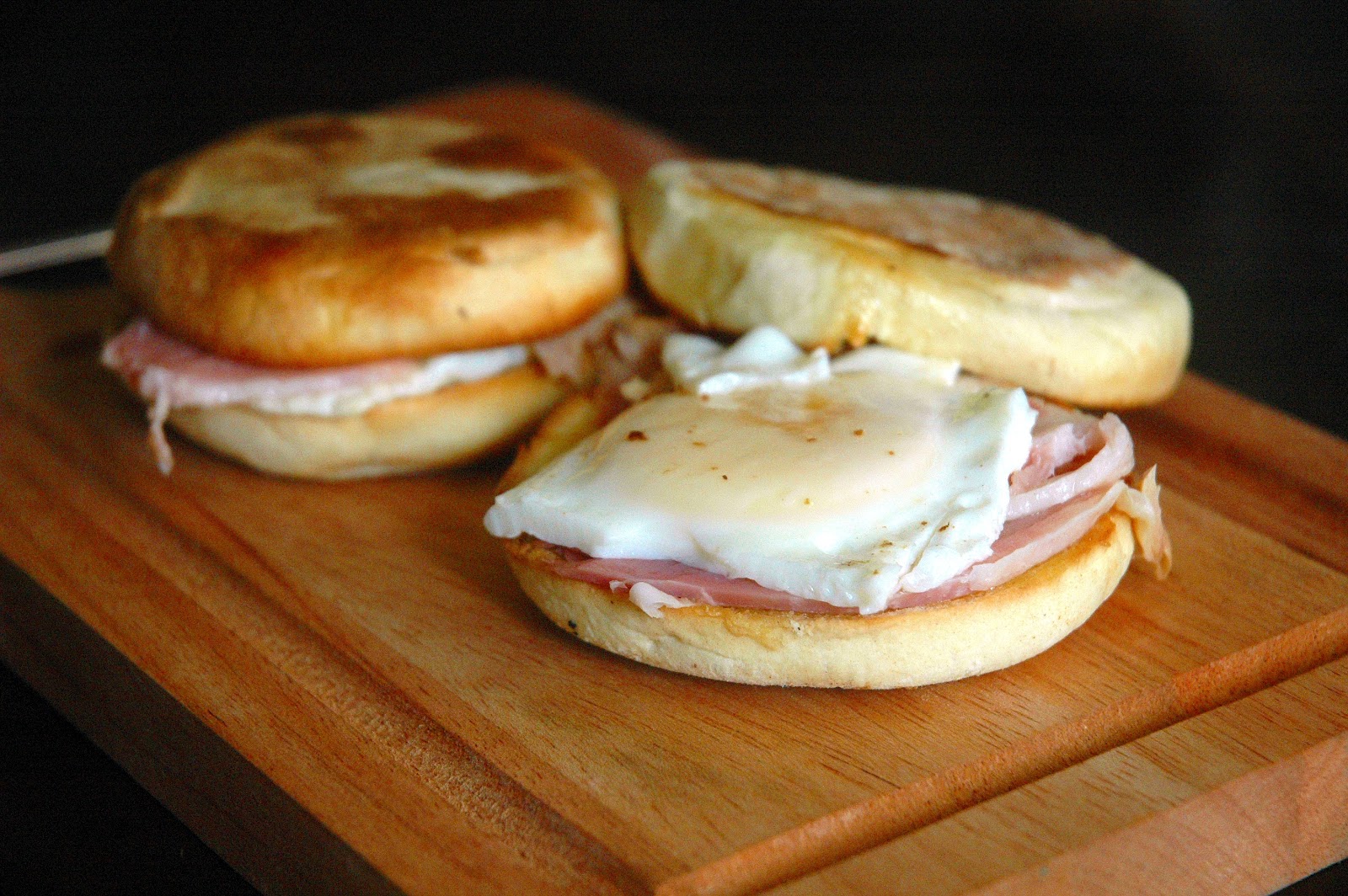 DUDE FOR FOOD What's in the Fridge... Muffins, Ham and Eggs